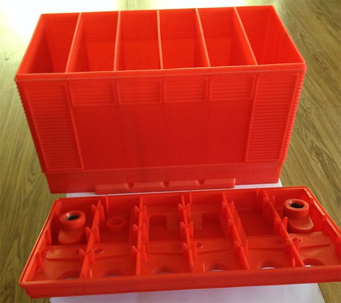 Experience in making battery box molds